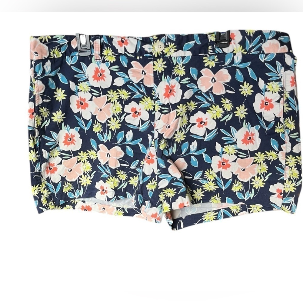 Gap Women’s Floral Plus Size Shorts